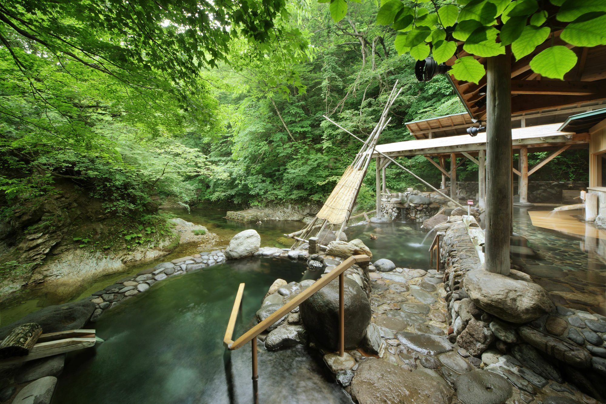 Sakunami Onsen Yuzukushi Salon Ichinobo Sendai Buitenkant foto